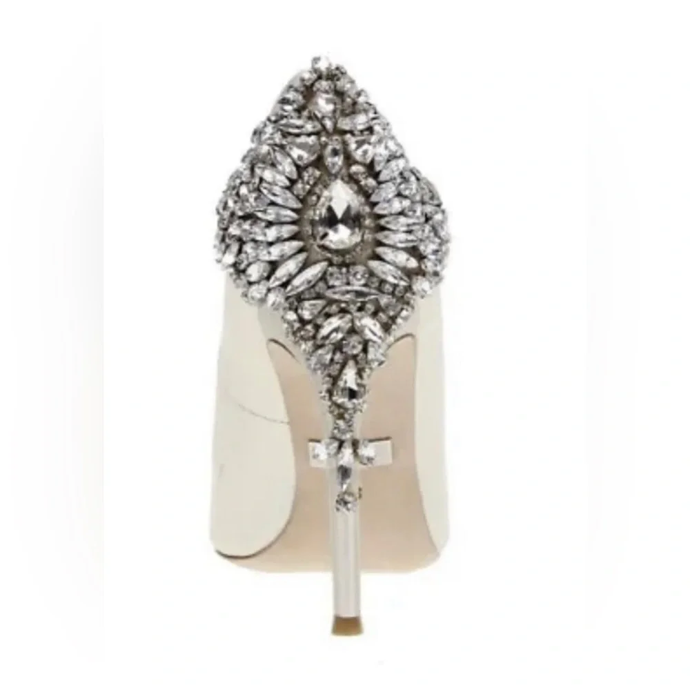 Badgley Mischka l 7.5 Gorgeous Ivory Rhinestone Embellished Bridal Wedding Heels